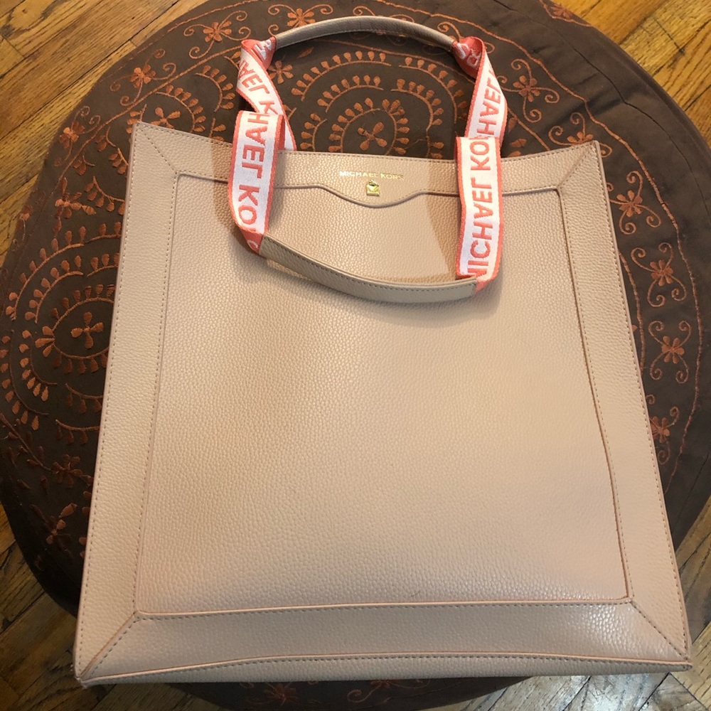 Michael Kors tote